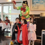 Funny Benn: birthday parties hong kong childrens shows magic juggling functions birthdays party hong kong 生日會派對、小丑、扭汽球、­雜耍雜技, 舞蹈  遊戲, 小丑扭汽球、雜耍雜技